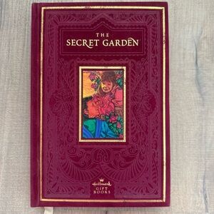 Hallmark Gift Series “The Secret Garden” Burgundy Velvet Hardback Kids Book